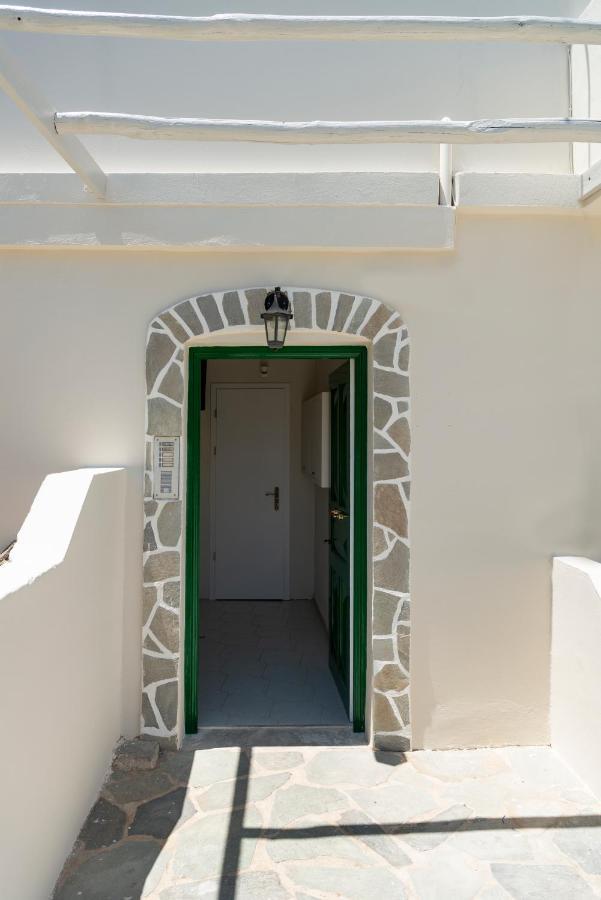 Guesthouse Eri Kini Exterior photo